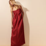 Mes vestido linho decote coração pregas midi cherry