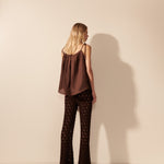 Shop Mes - Blusa linho pregas detalhe pérolas chocolate