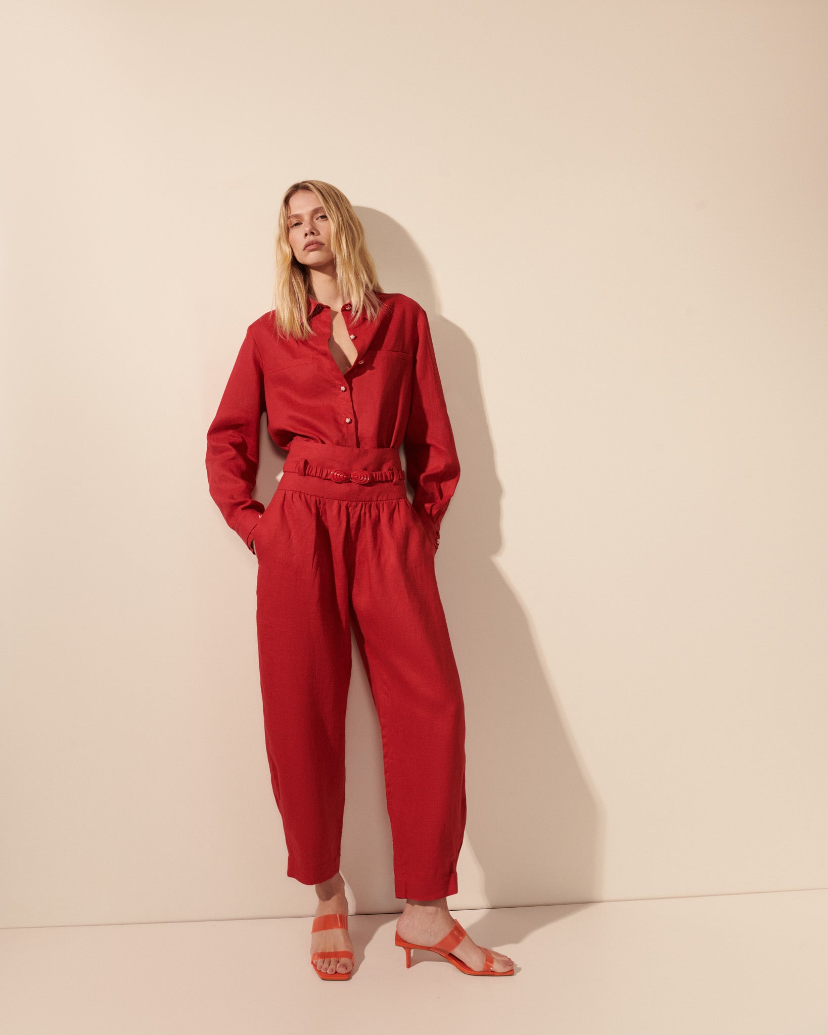 Camisa linho oversized punho bordado flamê