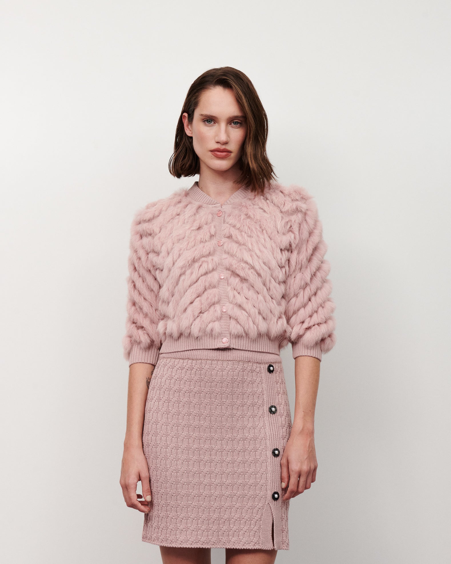 Casaqueto em renda de tricot zigzag rose