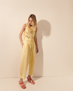 Top linho bordado pala despontado butter