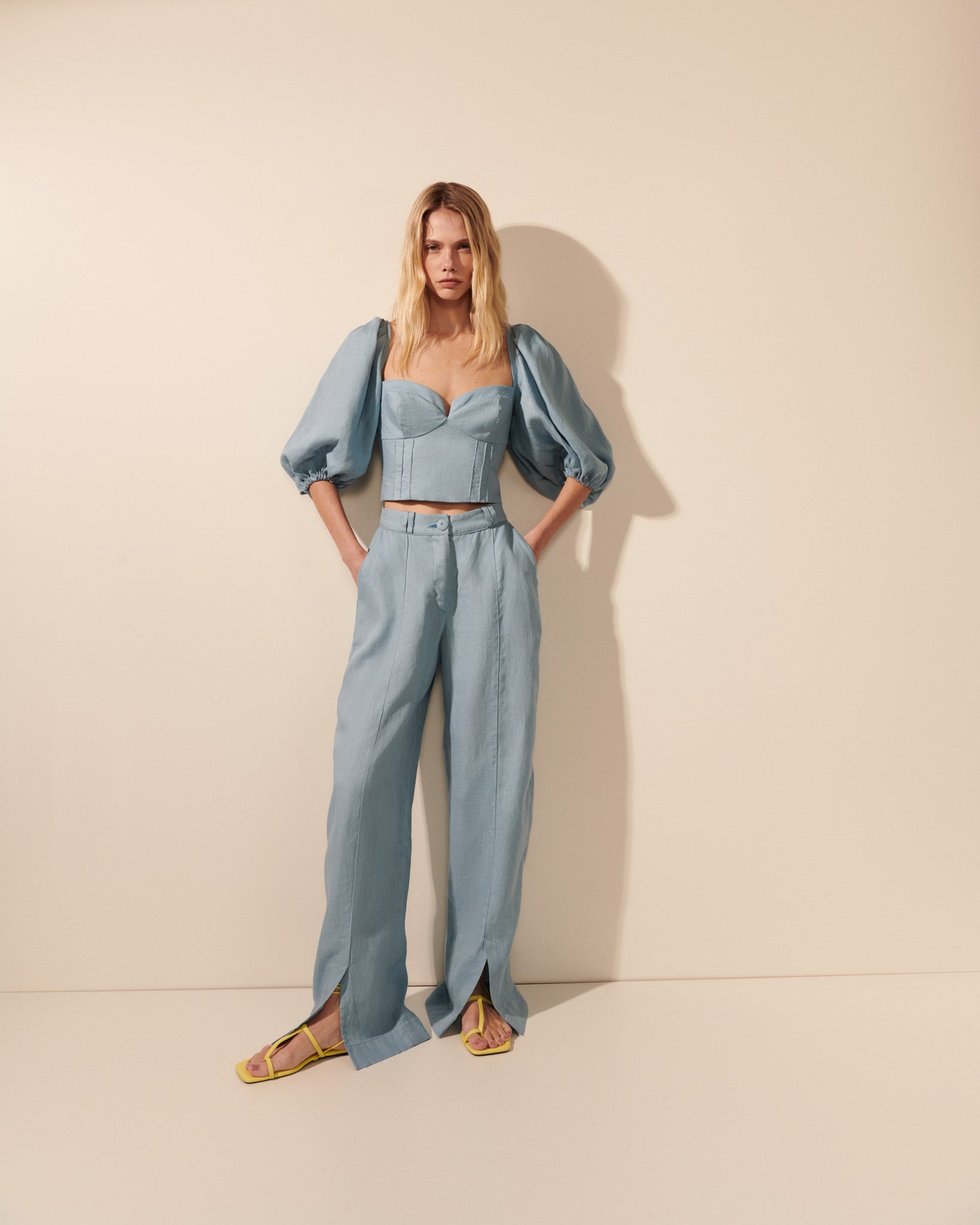 Top linho manga balloon cropped